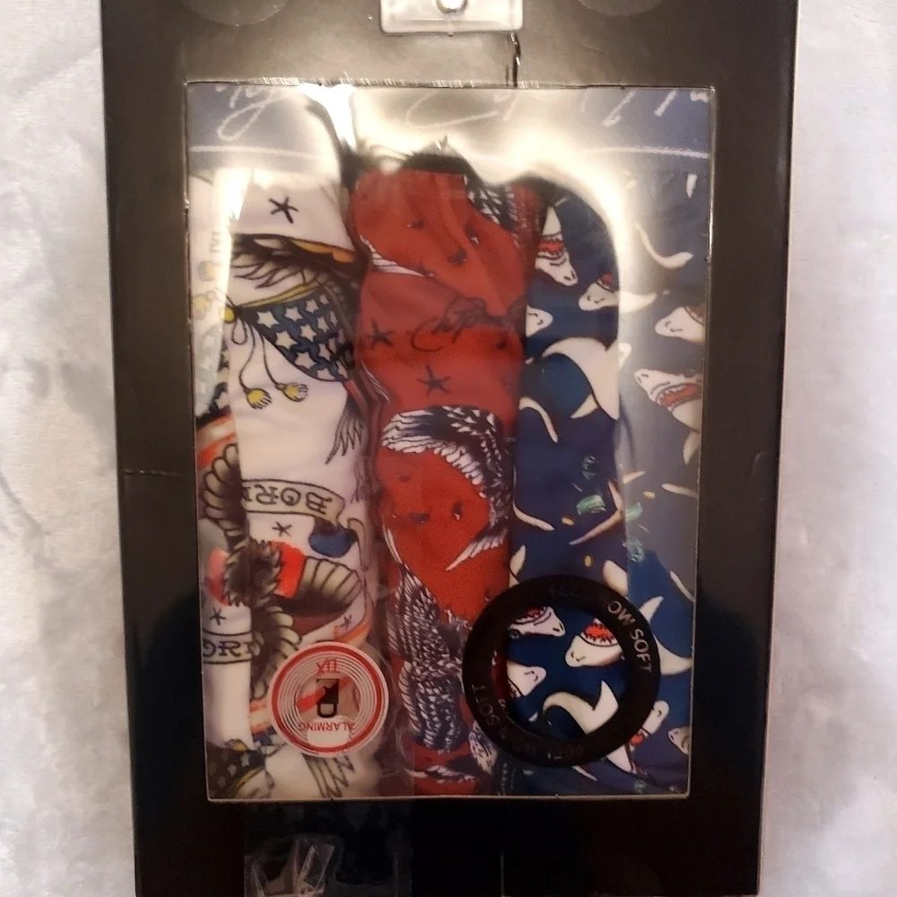 Ed Hardy American Boxer Briefs Size Medium NWT